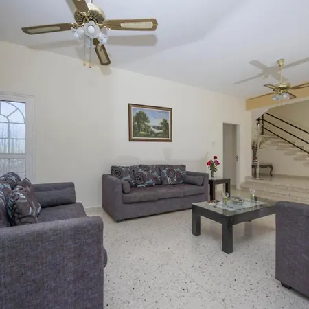 Villa Large Private Pool Ac Wifi *