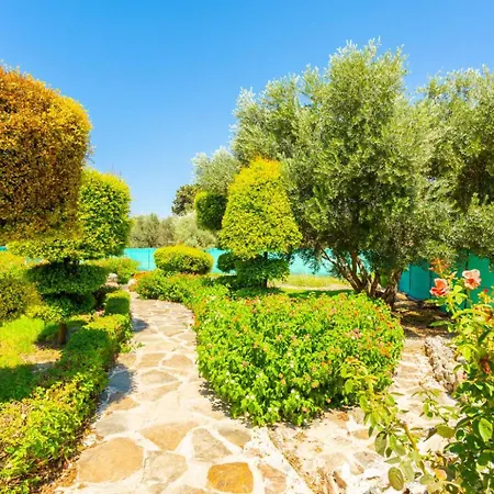 Large Private Pool Ac Wifi Prodromi