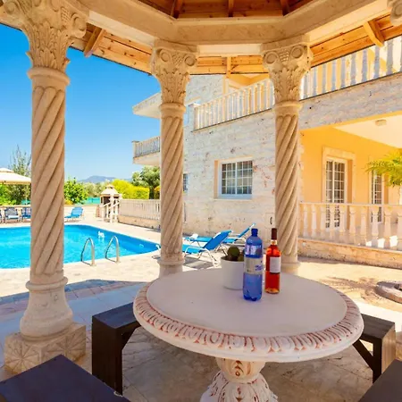 Large Private Pool Ac Wifi Villa